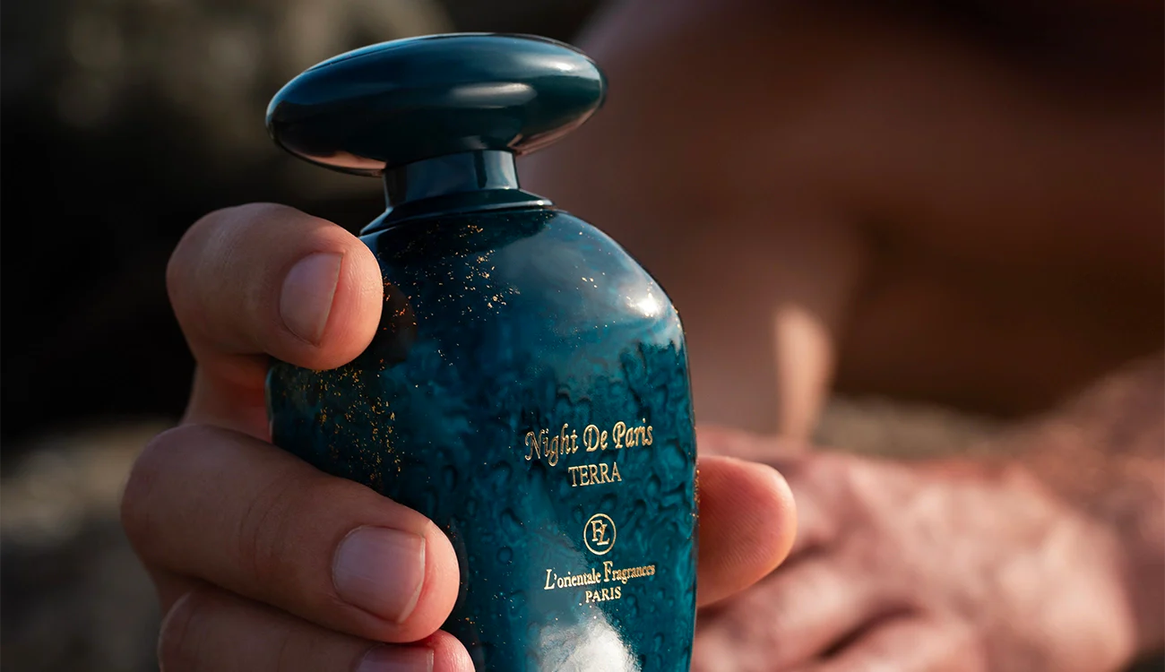 What Is Oud? Origins, Scent Families & Why It’s Luxurious
