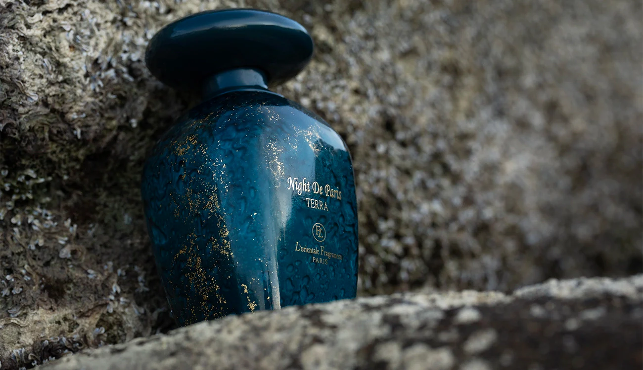 How to Choose a Long-Lasting Perfume in Hot Climates (Like the UAE)